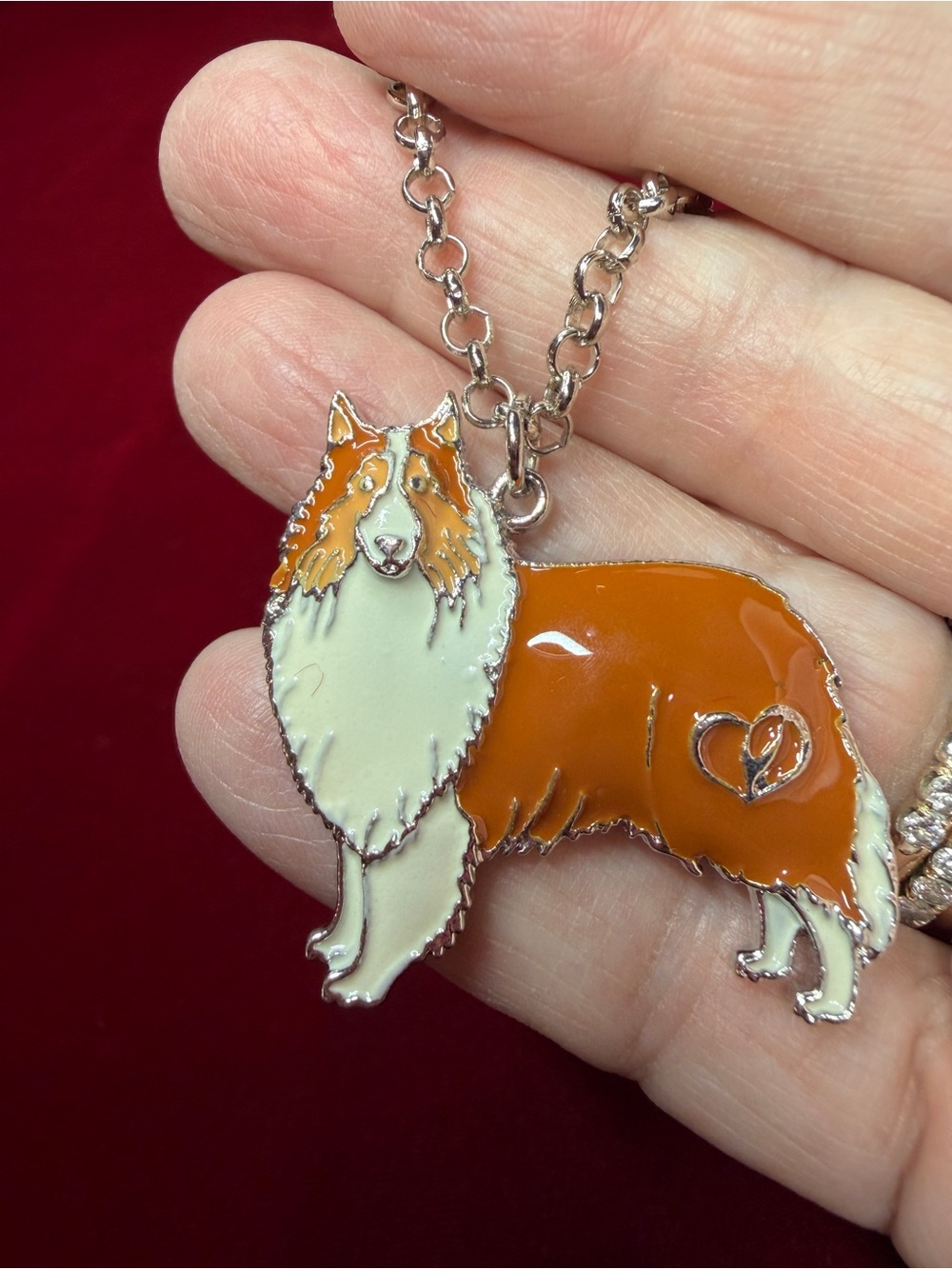 Collie Dog Enamel Pendant Necklace in White & Burnt Orange NWOT - Picture 2 of 5